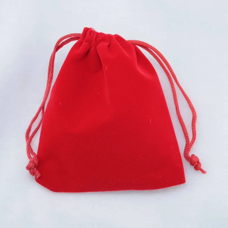 7x9 cm 100 бр./лот, Червени Кадифени Торбички, Малка Сватба Подарък чанта от съвсем малък, Талисмани, Опаковане на Бижута, Сладки Бижута, Чанти Изображение 1