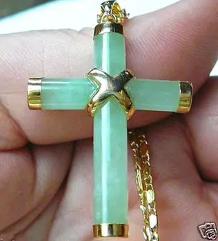 Продажба> Светло Зелено Колие с Отложено във формата на Кръст