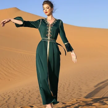 Женствена Рокля Eid Абая Тъмно Зелен Цвят, с Луксозна Диамантена Лента, V-образно Деколте, Рюшами, Дълъг Ръкав, Свободен Колан, Дубай Марокански Кафтан